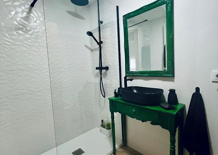 El Rincon La Roca * 엘에스피나르